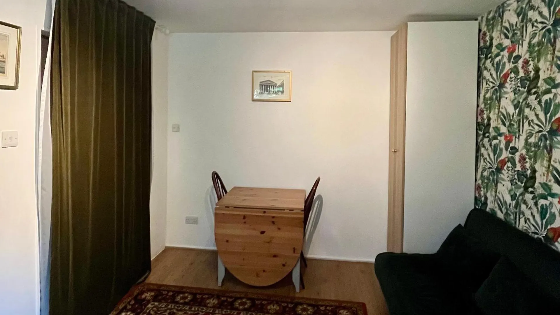 Cozy 1-Br Garden Flat For Up To 4 In East London Apartamento